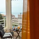 Nevera, Sea View And Private Parking Apartmán *