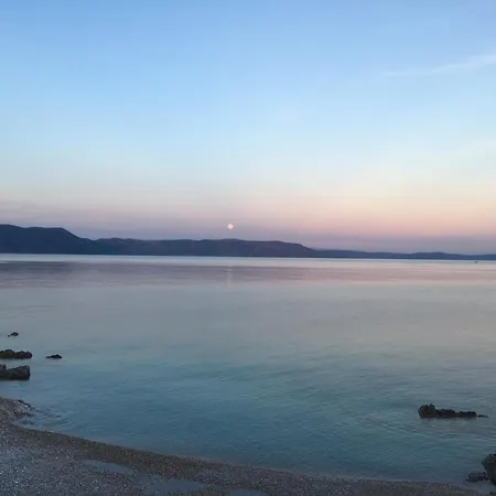 Nevera, Sea View And Private Parking Apartment Rabac
