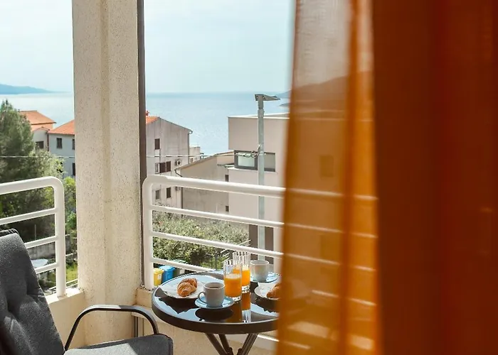 Nevera, Sea View And Private Parking Appartement *