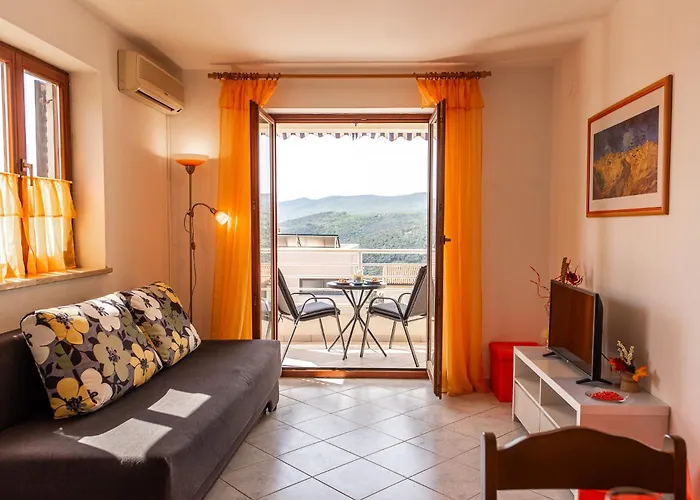 Nevera, Sea View And Private Parking Appartement *