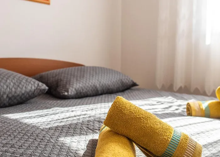 Nevera, Sea View And Private Parking Apartman