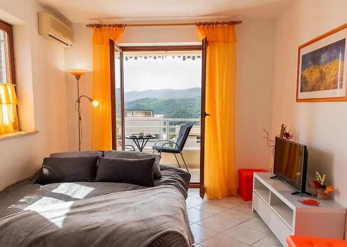 Nevera, Sea View And Private Parking Apartman